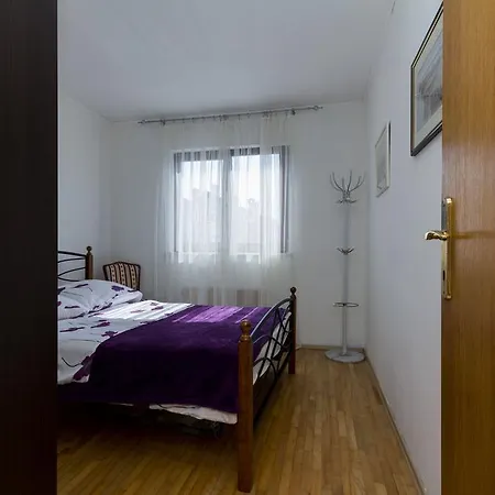 Domenica Apartment
